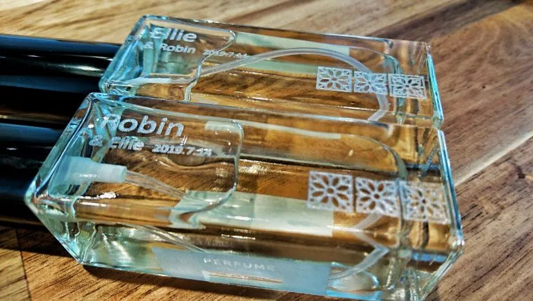 一系列 odorfunder 香氛瓶與包裝